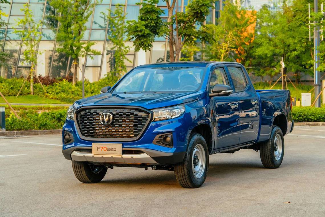 长安越野大皮卡亮相重庆,蓝鲸2.0T加持,气质不输长城炮