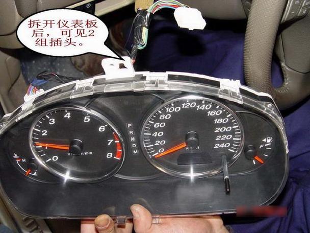 依维柯汽车跑表器接线方法，如何连接速度传感器？