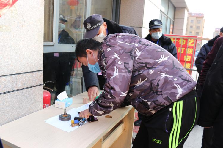 青岛疫情最新消息：副市长回应、多地提醒及糖球会停办情况