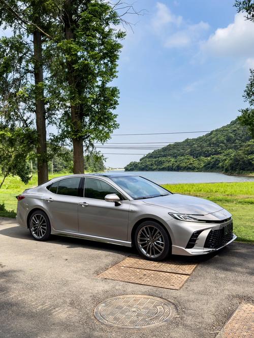 2024丰田凯美瑞美国上市,多车型可选,满足多样需求